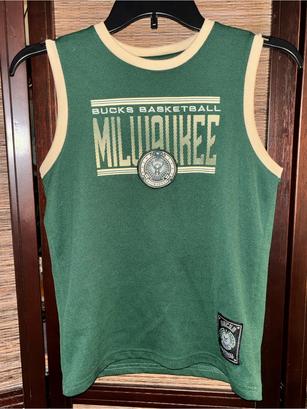 Milwaukee Bucks Green Basketball Jersey